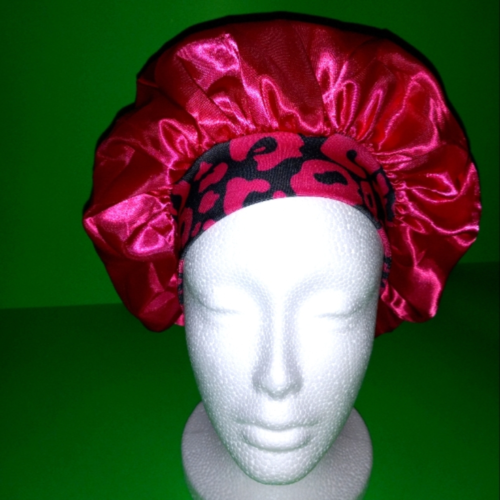 NWT DEEP PINK BONNET